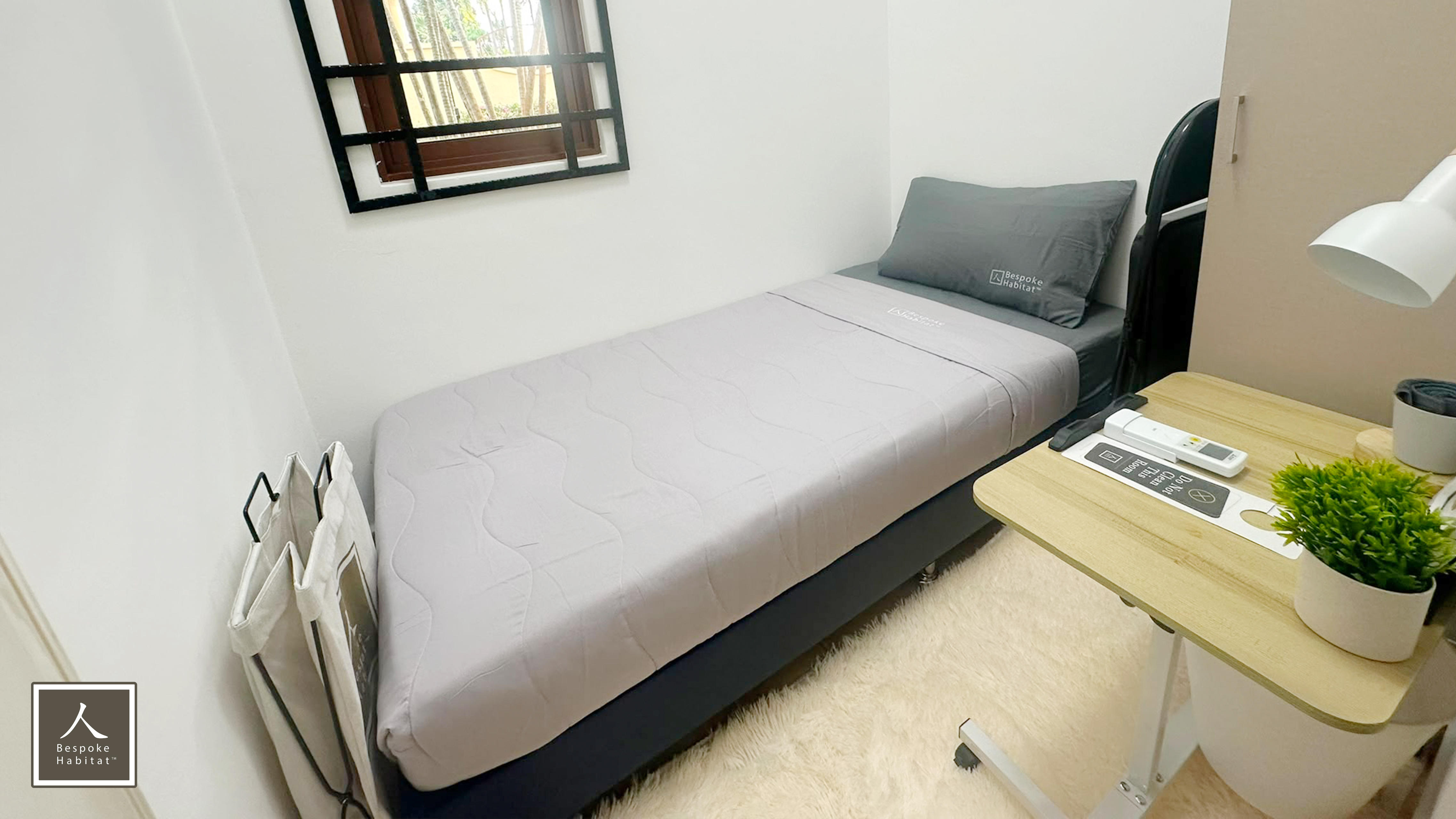 Economy room ECON7