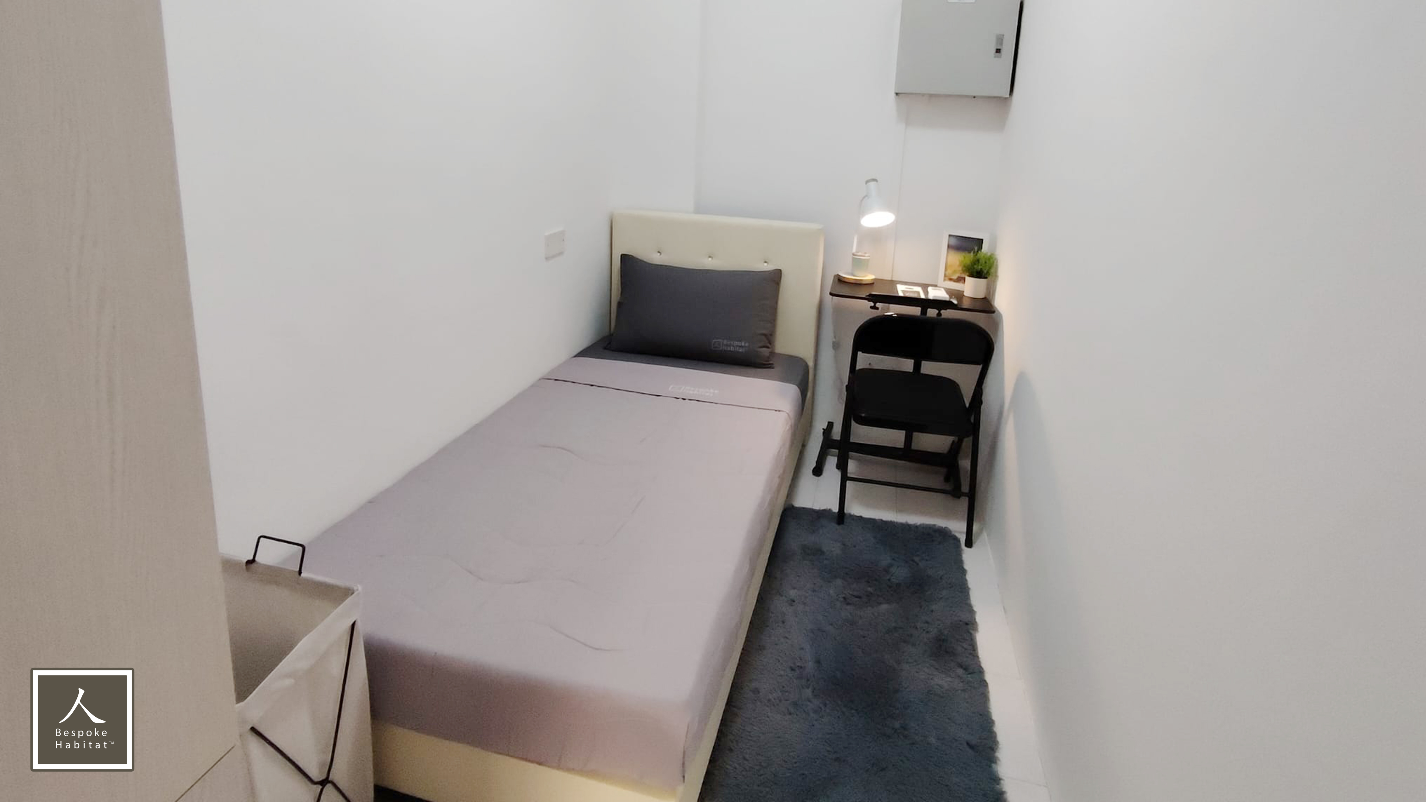 Economy room ECON7