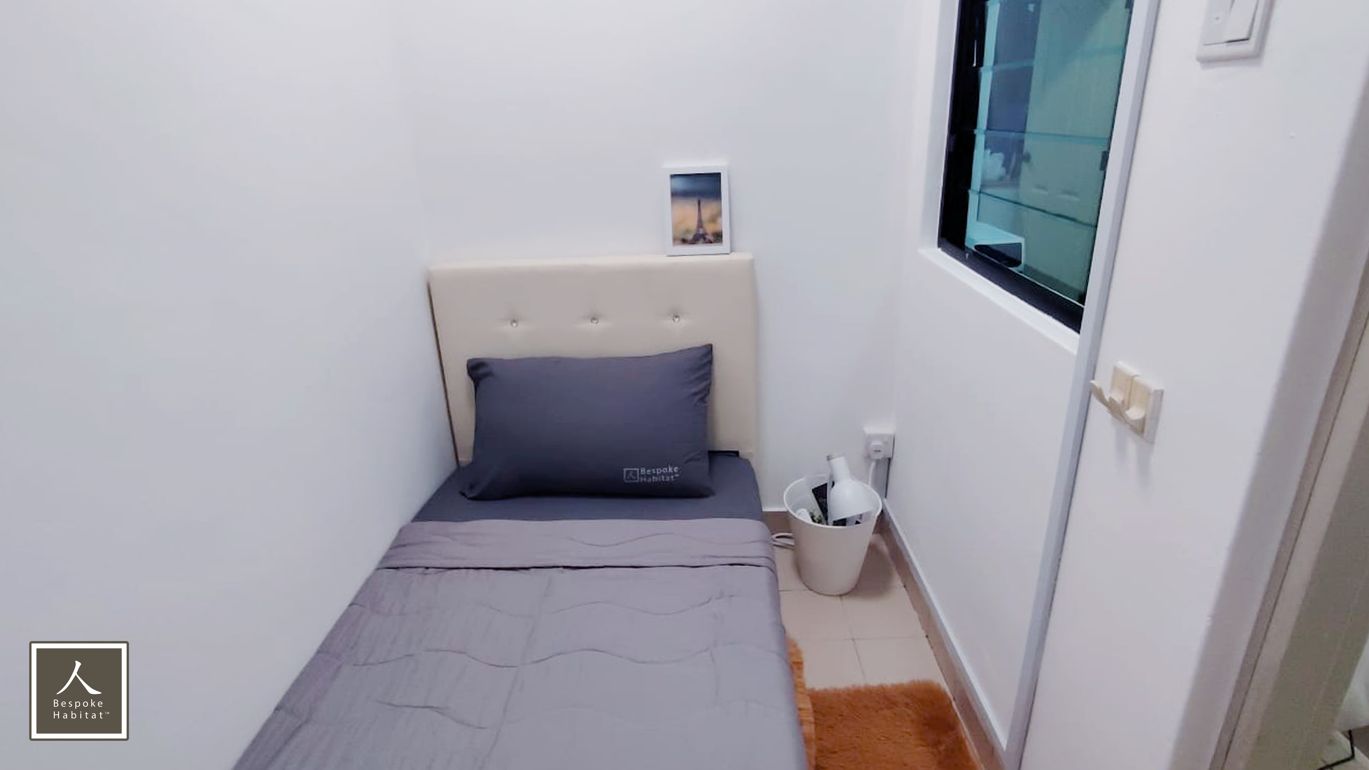 Economy room ECON7