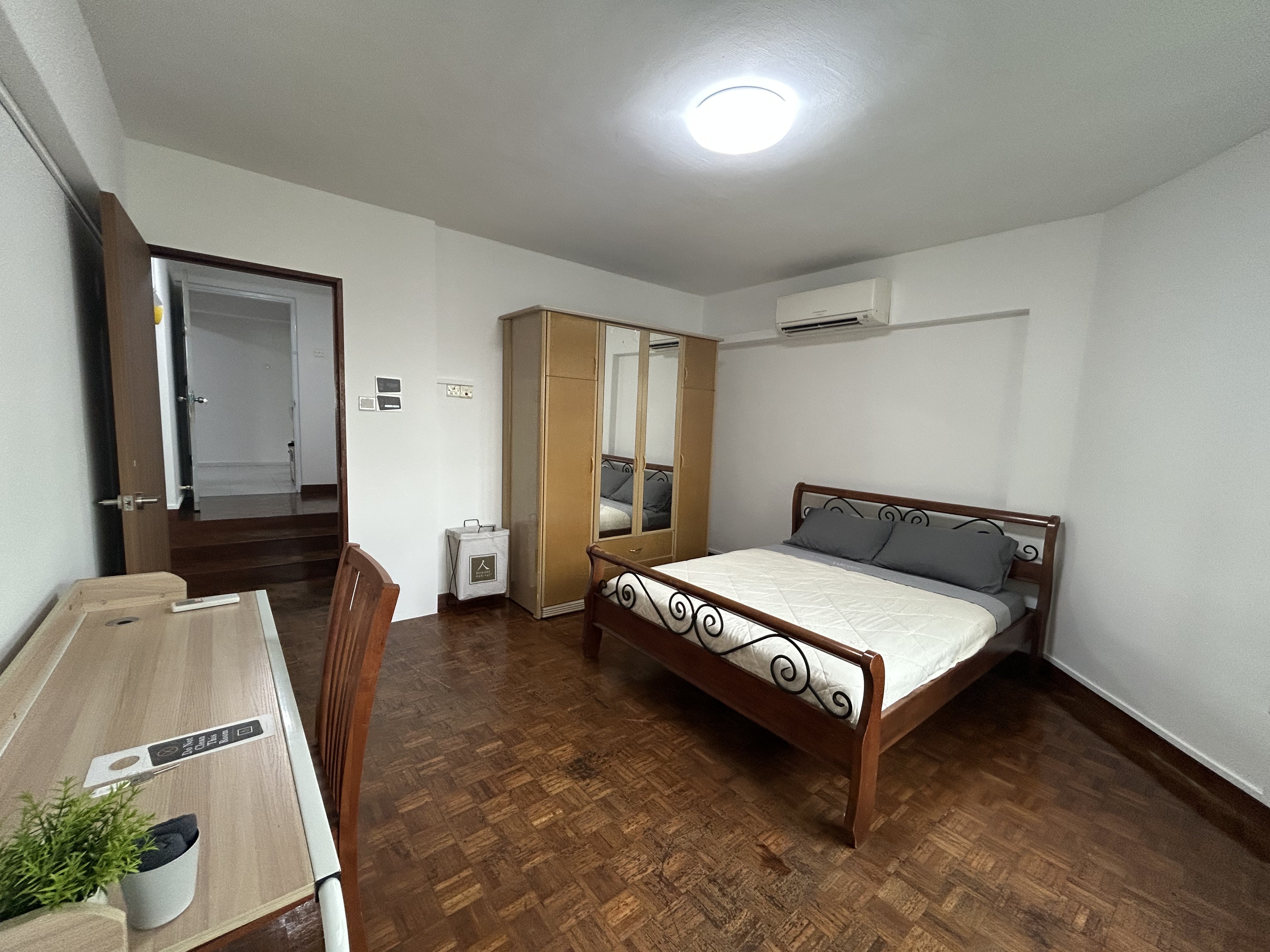 Ivory Heights room photo