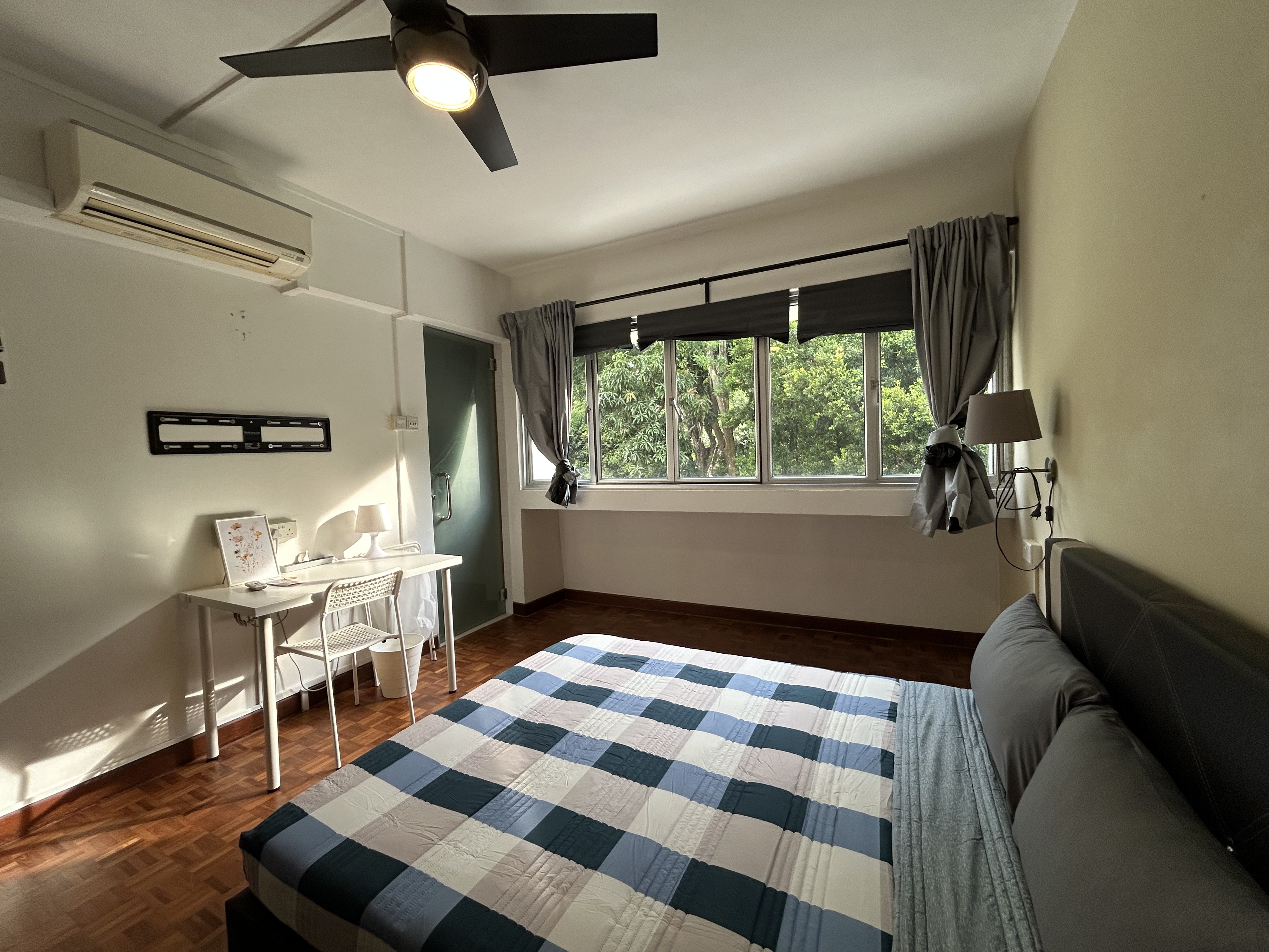 Ivory Heights room photo