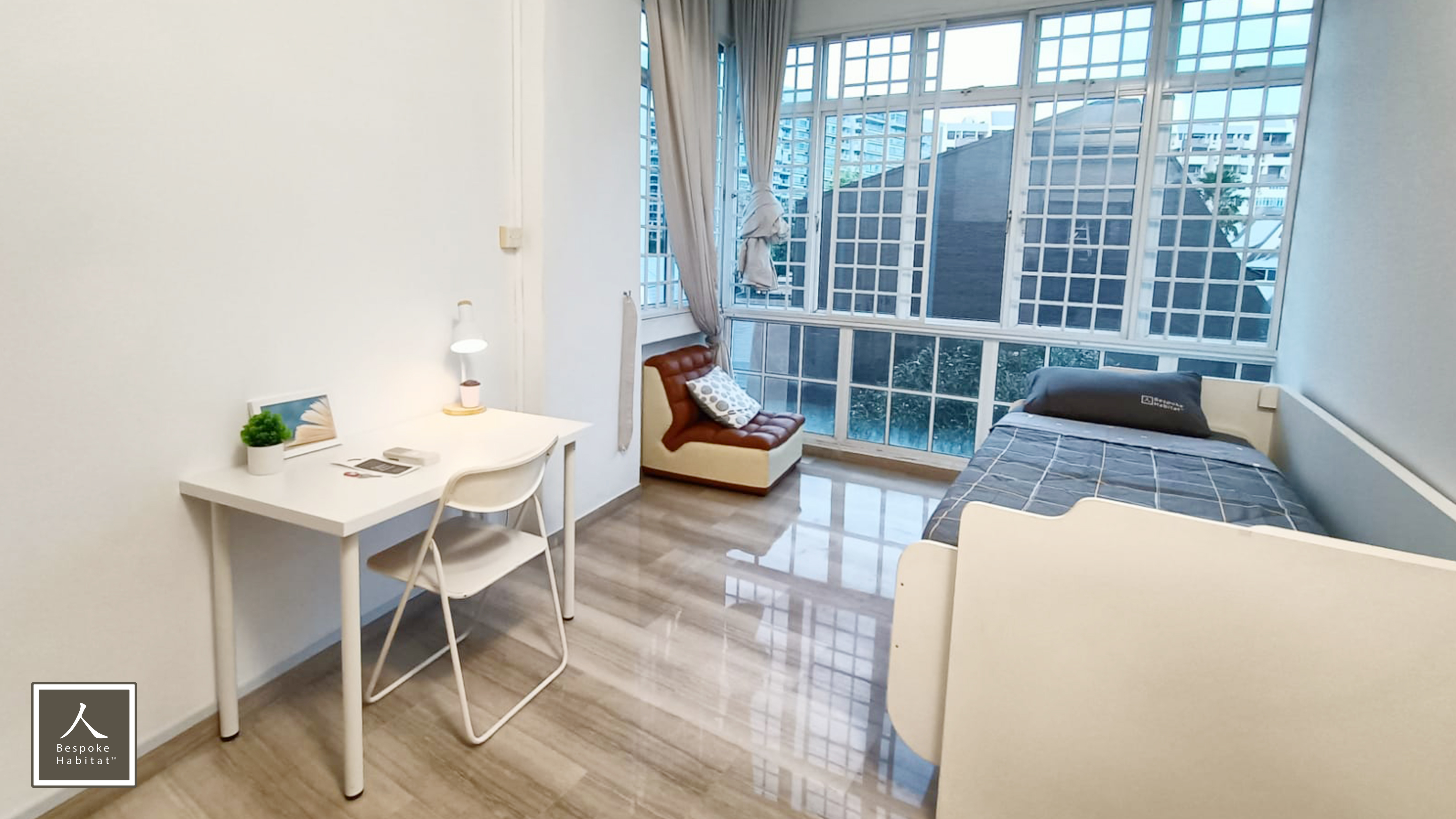Lakepoint Condominium room photo