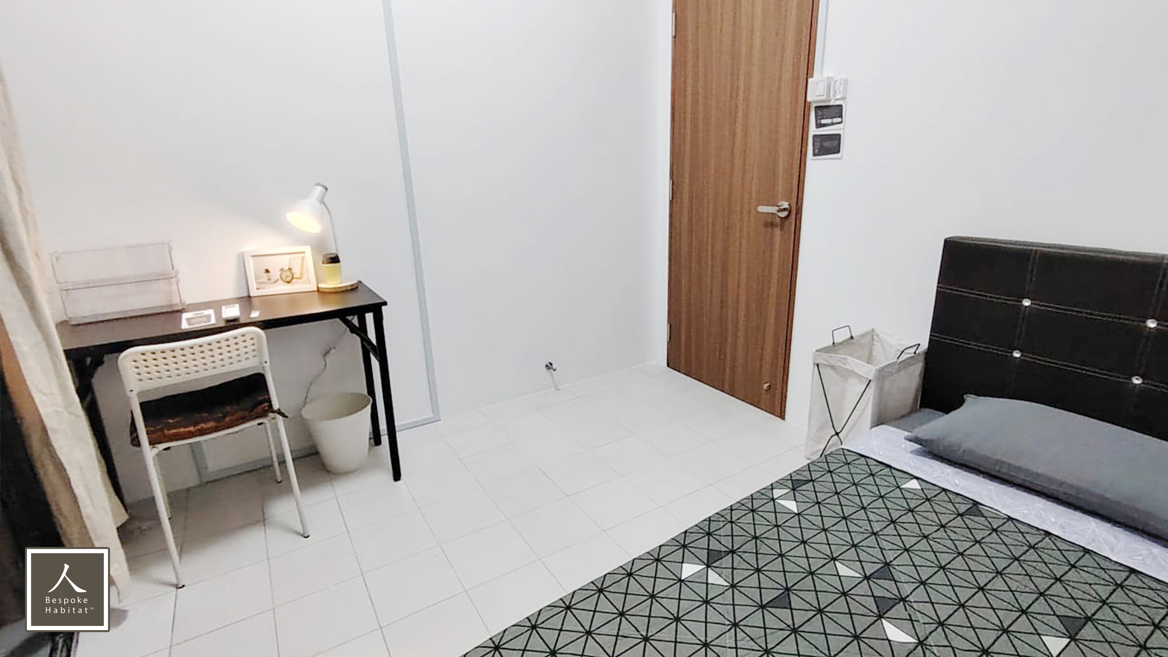 Lakepoint Condominium room photo