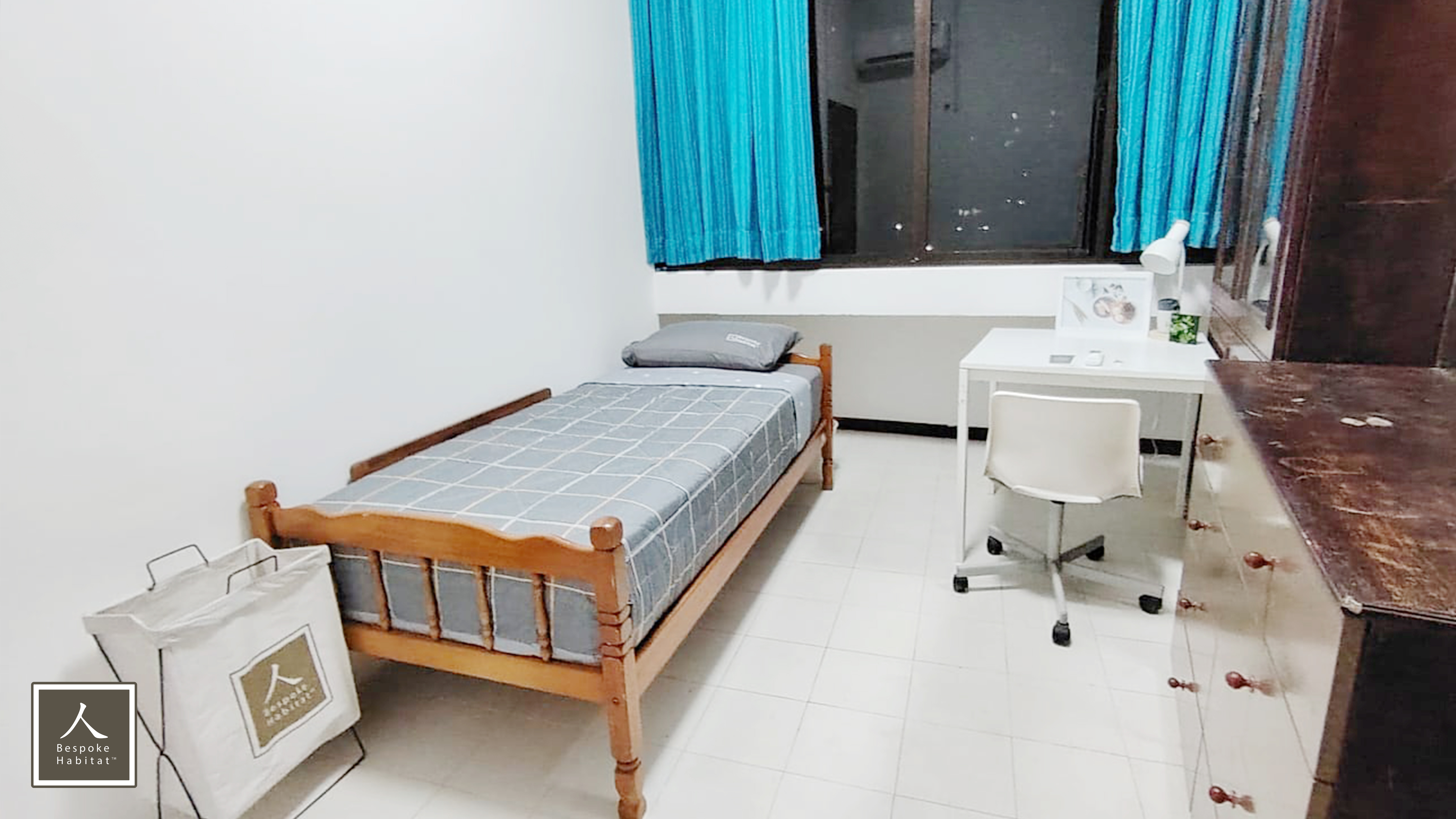Lakepoint Condominium room photo
