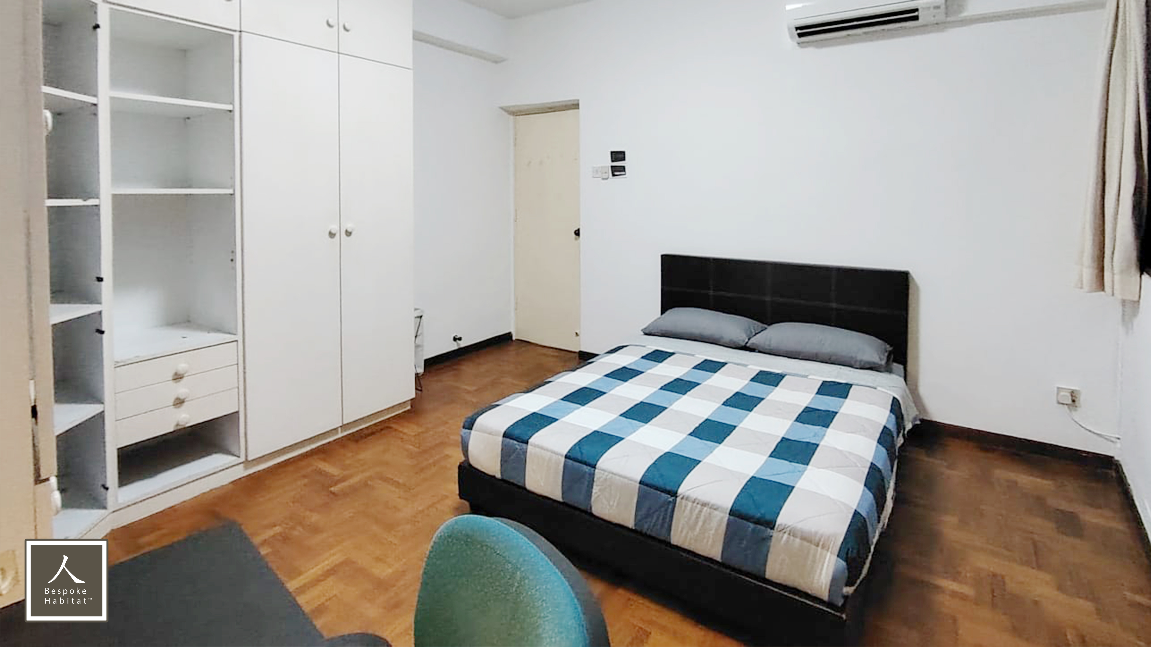 Lakepoint Condominium room photo