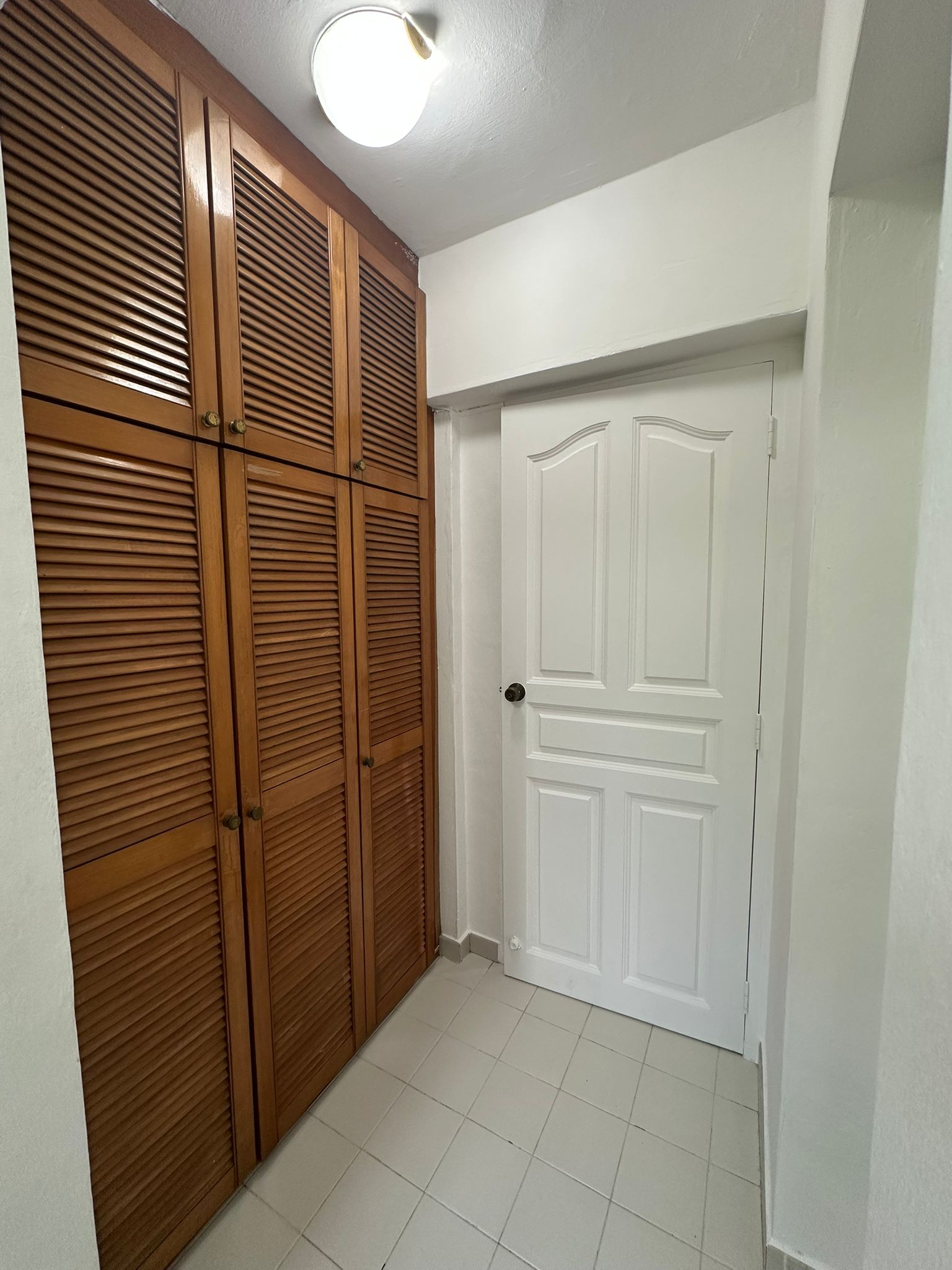 Ivory Heights room photo