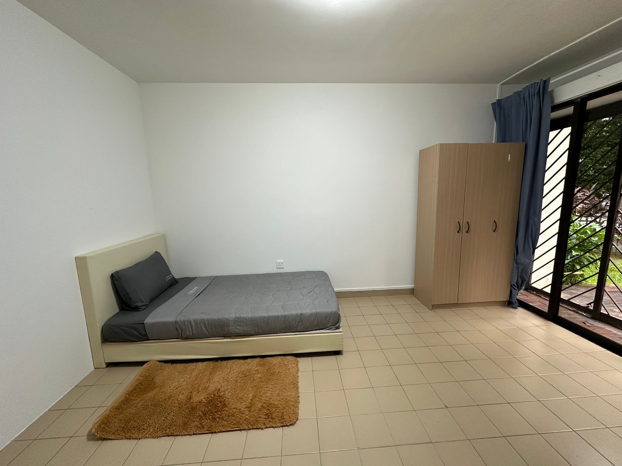 Ivory Heights room photo