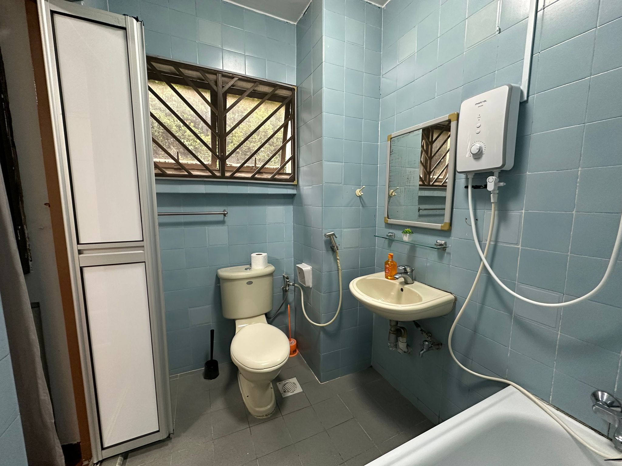 Ivory Heights room photo