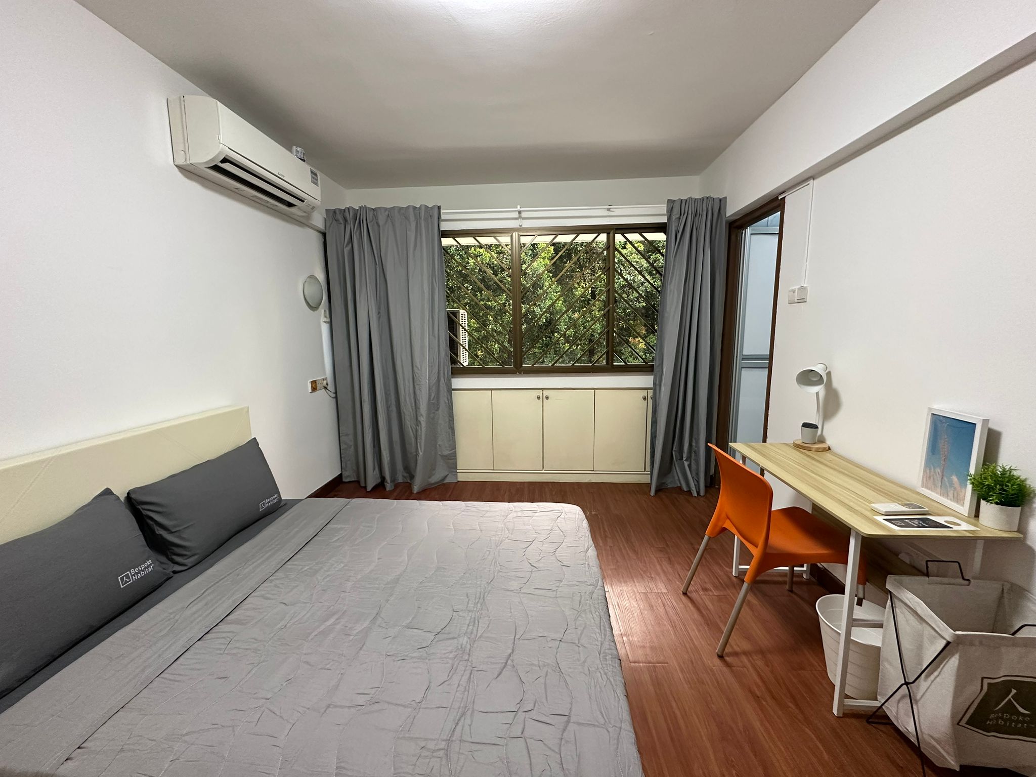 Ivory Heights room photo