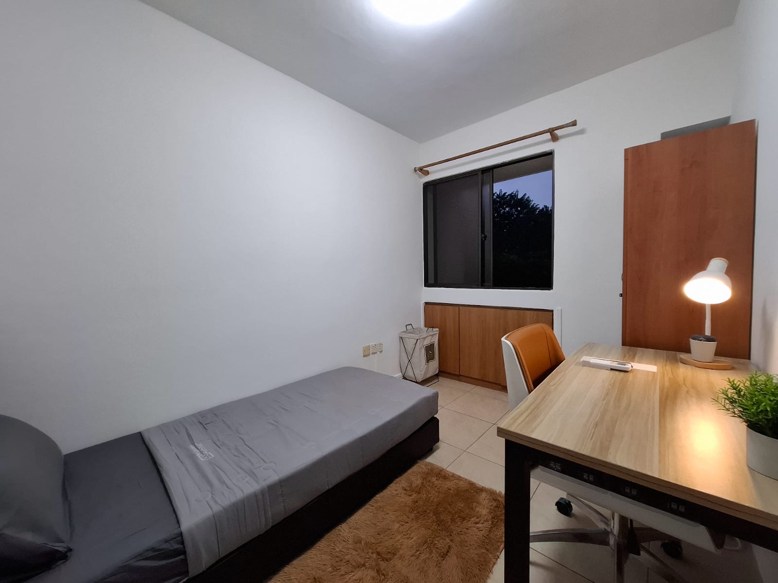 Ivory Heights room photo