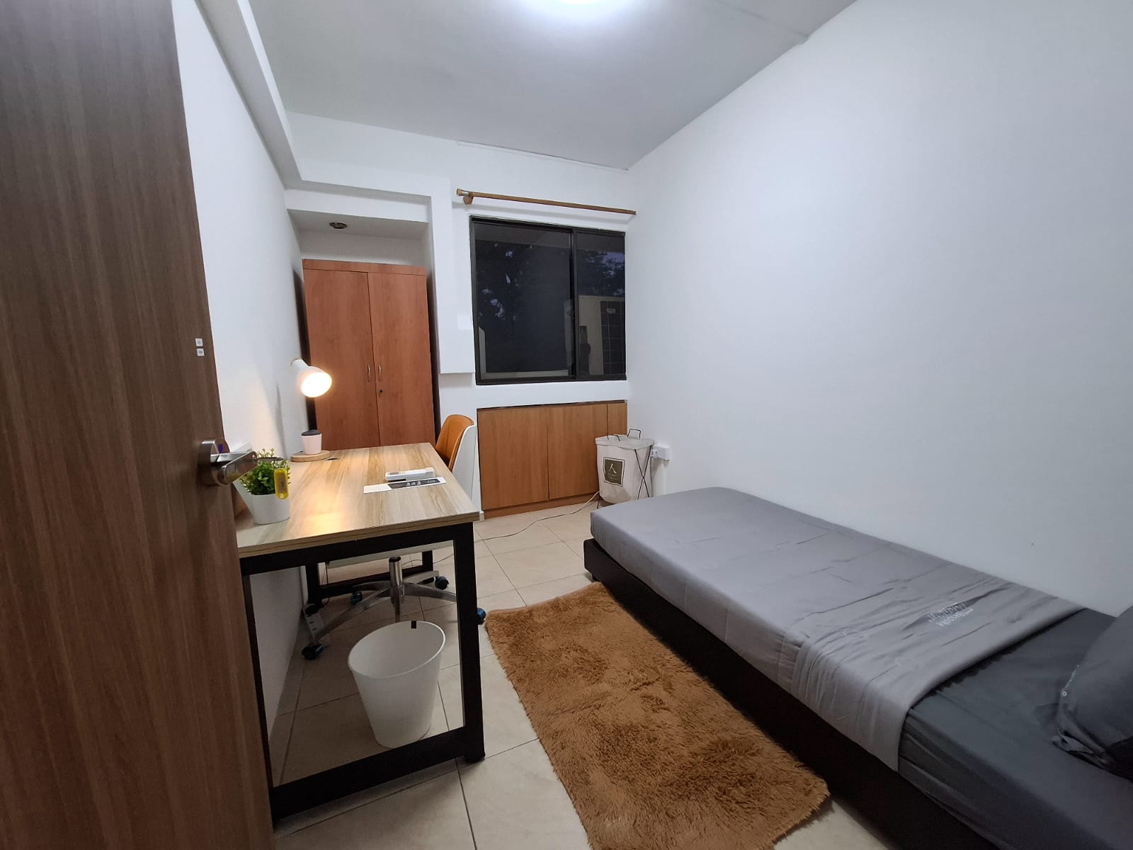 Ivory Heights room photo