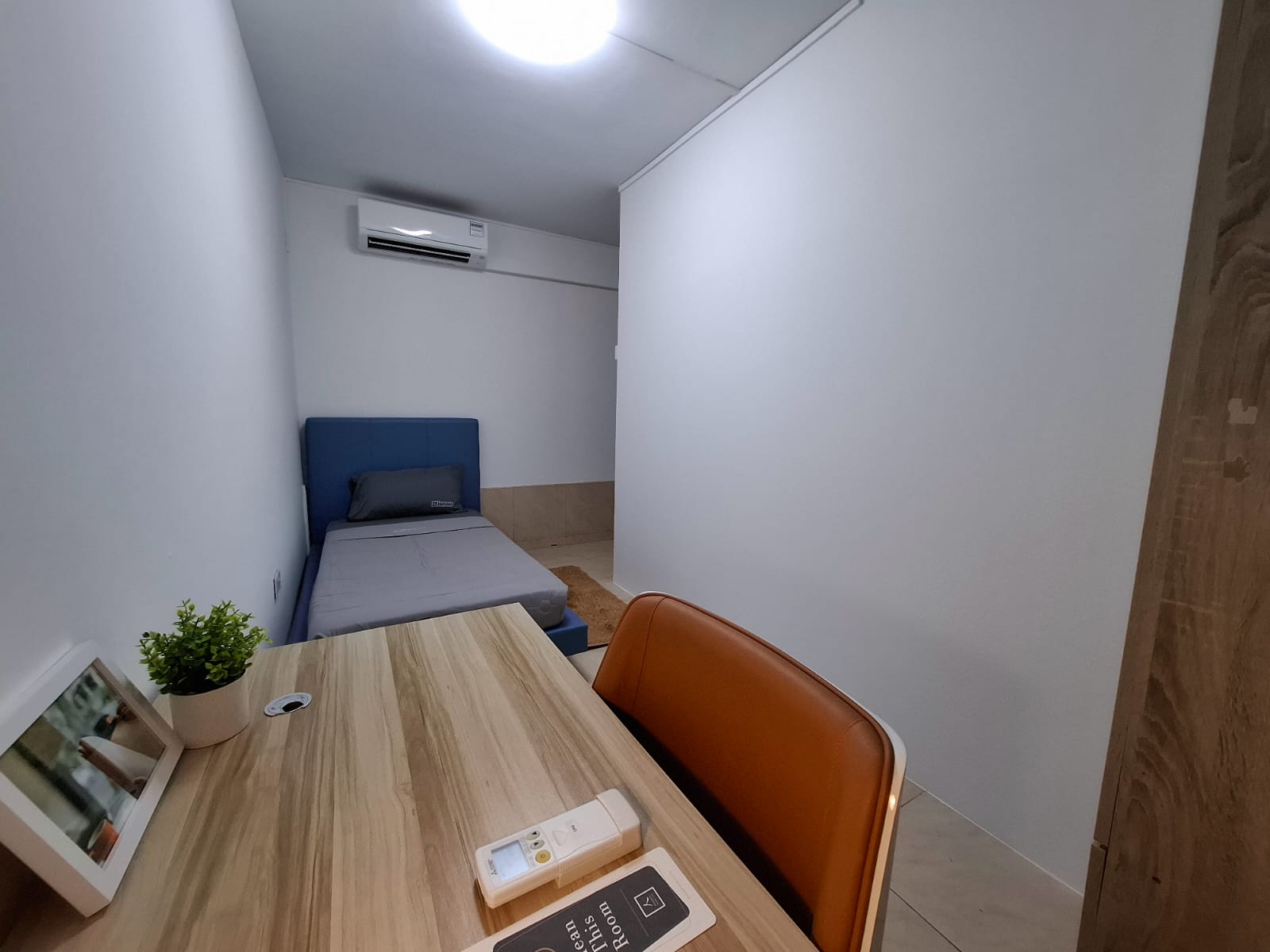 Ivory Heights room photo