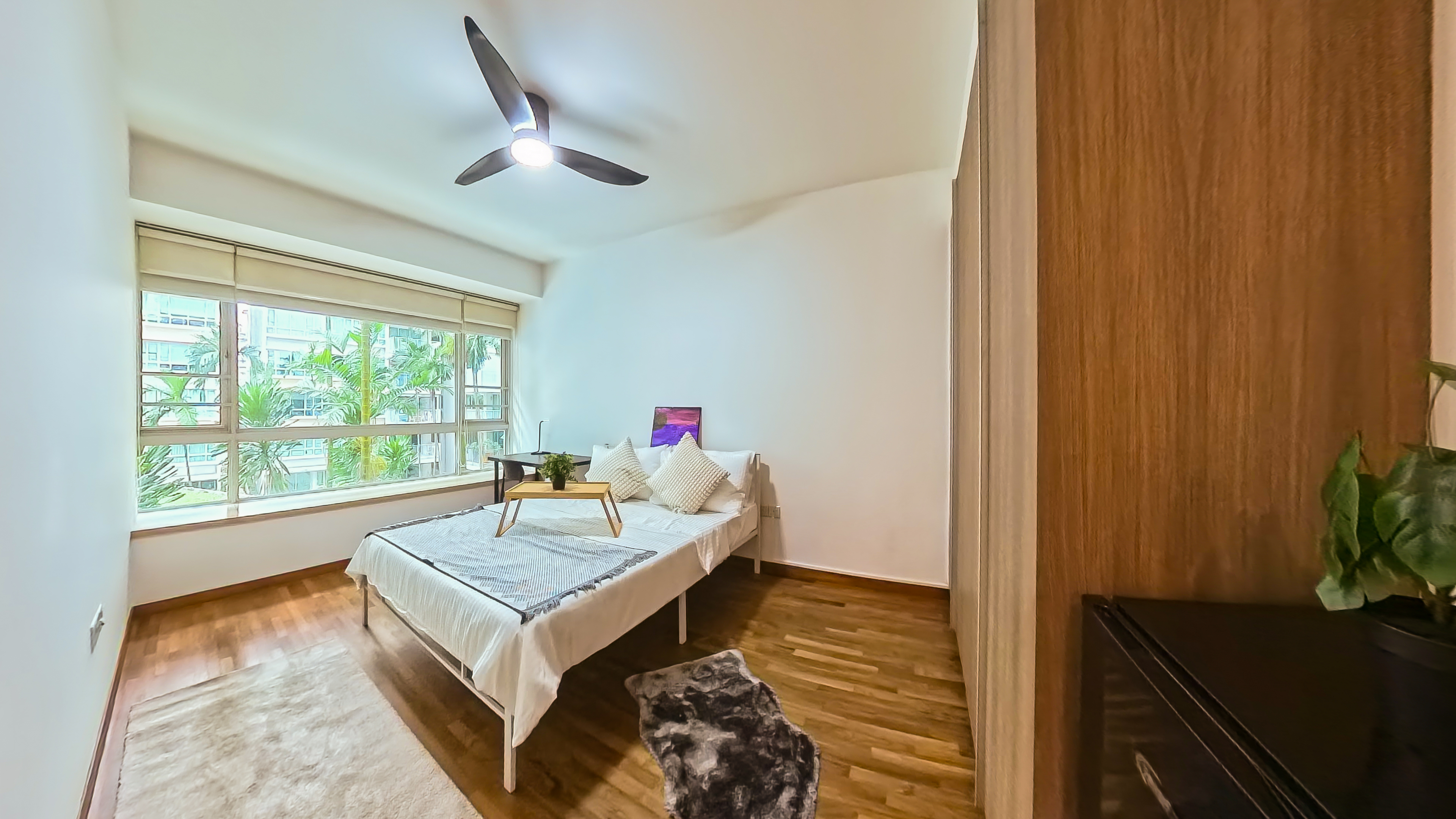 Caspian room photo